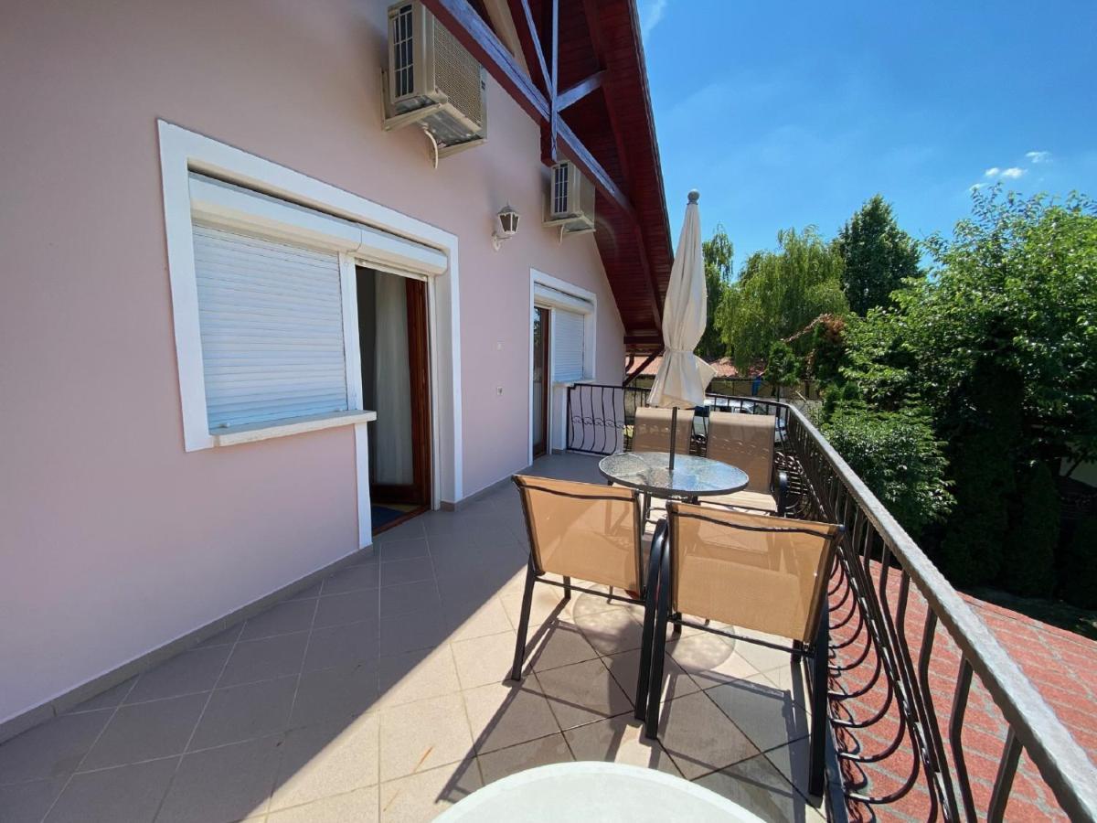 Do-Ti Apartmanhaz Balatonlelle Exterior foto