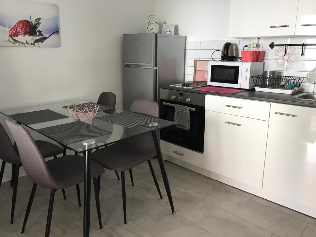 Do-Ti Apartmanhaz Balatonlelle Exterior foto
