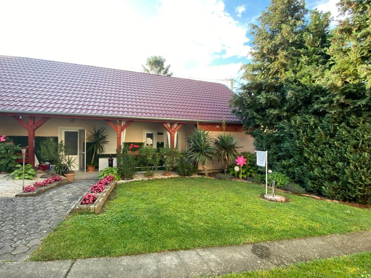 Do-Ti Apartmanhaz Balatonlelle Exterior foto
